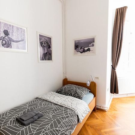 Galeria Rooms Ljubljana Exteriör bild