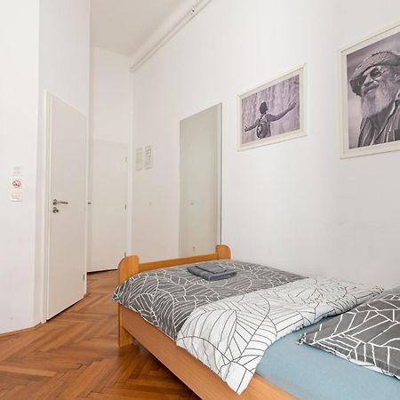 Galeria Rooms Ljubljana Rum bild