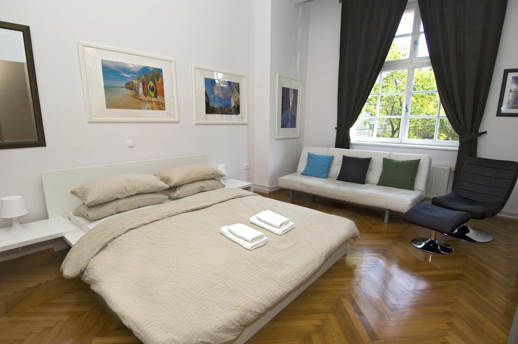 Galeria Rooms Ljubljana Rum bild