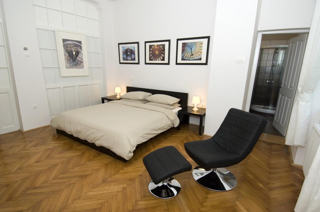 Galeria Rooms Ljubljana Rum bild