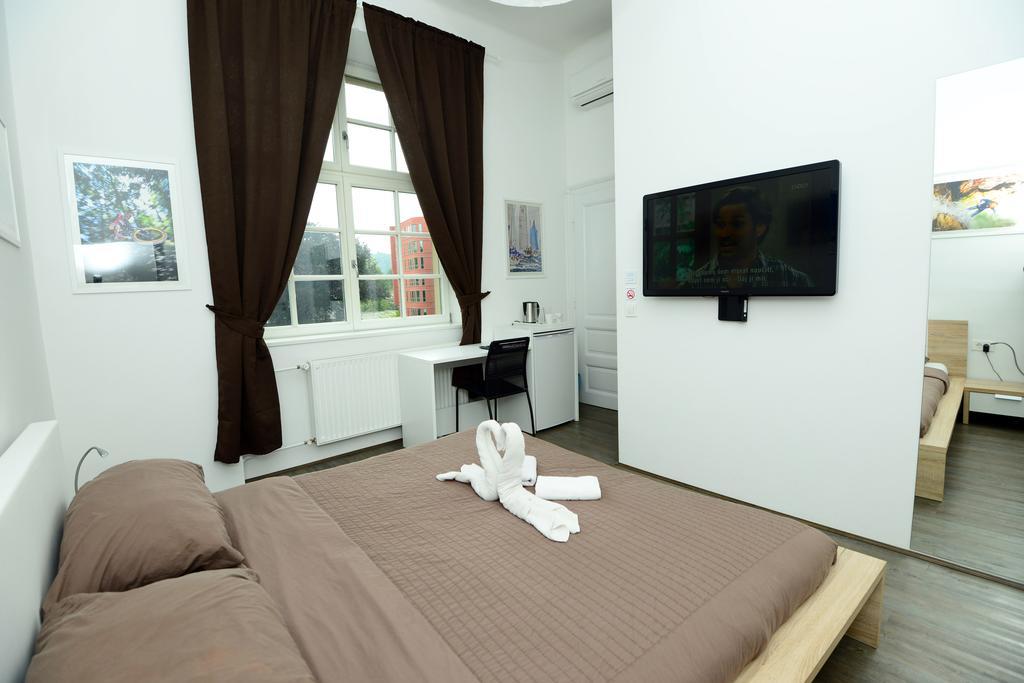 Galeria Rooms Ljubljana Rum bild
