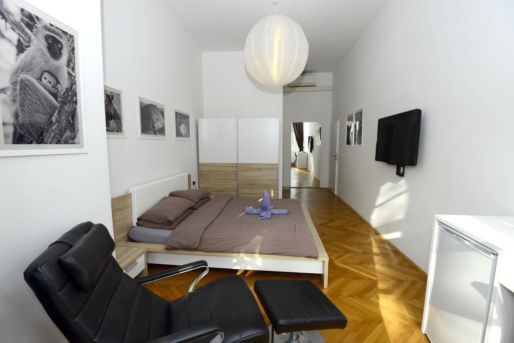 Galeria Rooms Ljubljana Rum bild